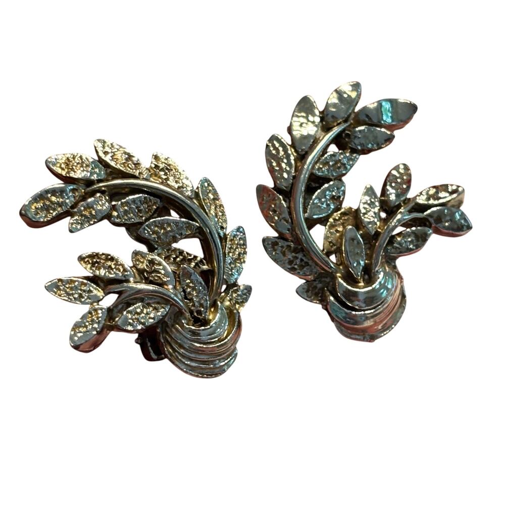 Vintage Vogue clip on earrings textured dimensional silvertone mid century